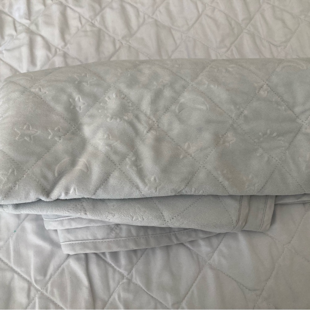 Pillowfort Waterproof kids' Pad
